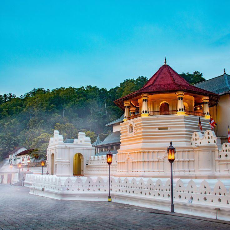 Temple of the Sacred Tooth Relic